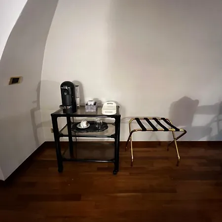Daire Calefati Gallery Luxury
